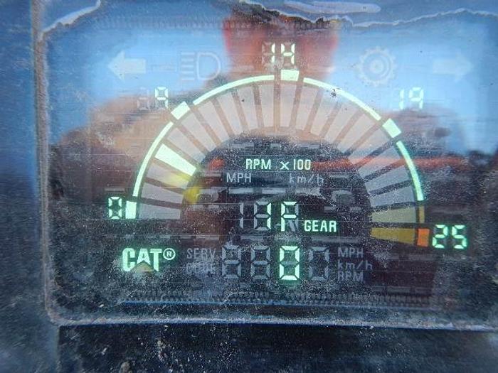 Used 2011 CATERPILLAR PM201(COLD PLANER) - PAVING EQUIPMENT