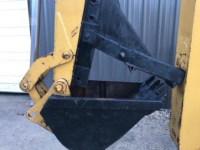 Used CATERPILLAR 416B - BACKHOES