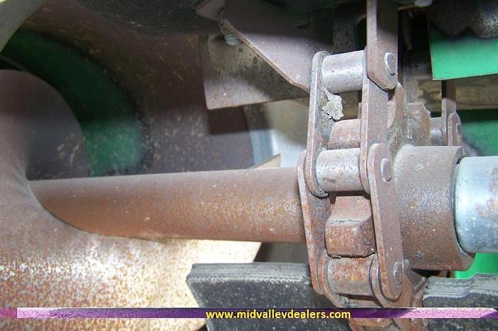 Used 2005 JOHN DEERE 9760 STS - COMBINES