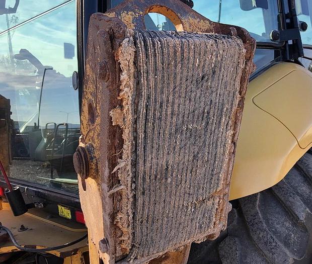 Used 2012 CATERPILLAR 420E