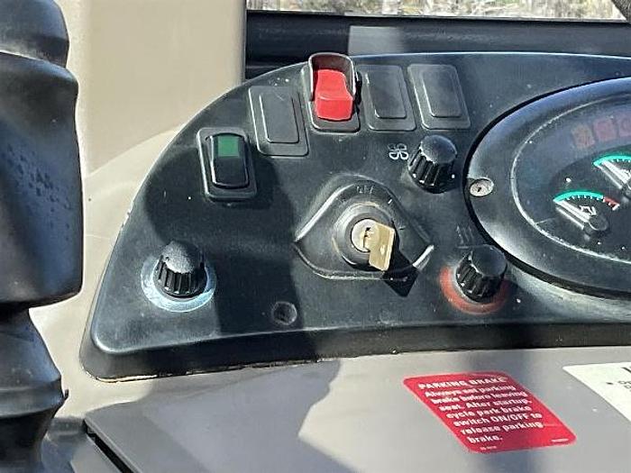 Used 2011 CASE 580 N - BACKHOES