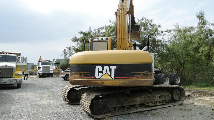 Used 2006 CATERPILLAR 320CL - EXCAVATORS