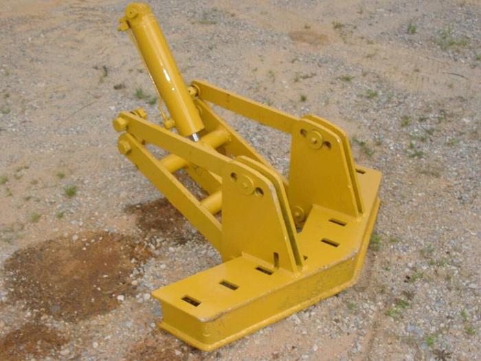 Used JOHN DEERE 570A-570B - RIPPER