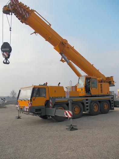 Used 2002 LIEBHERR LTM1090 2 - CRANES