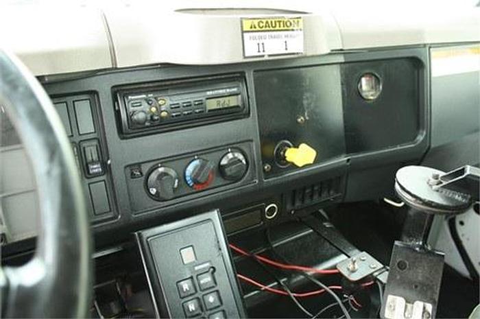 Used 2000 INTERNATIONAL 4900 - BUCKET TRUCK OR BOOM TRUCKS