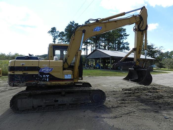 Used 1995 CATERPILLAR 312 - EXCAVATORS