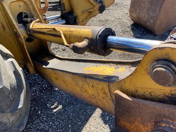 Used 1993 CATERPILLAR 446B - BACKHOES