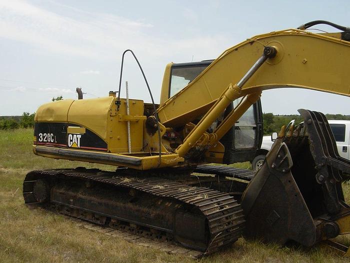 Used 2006 CATERPILLAR 320CL - EXCAVATORS
