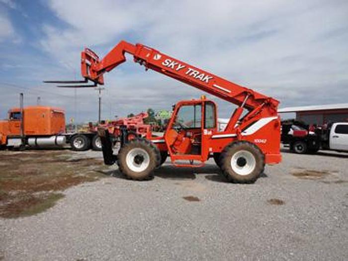Used 2001 SKYTRAK 10042 - FORKLIFTS