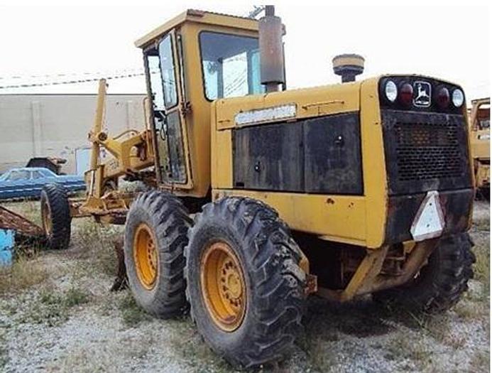 Used 1978 JOHN DEERE 770A - MOTOR GRADERS