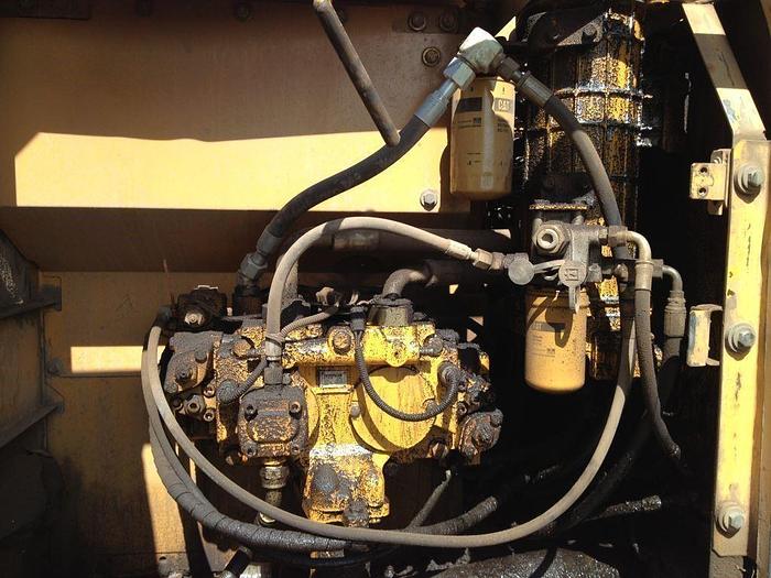 Used 2002 CATERPILLAR 320C L - EXCAVATORS