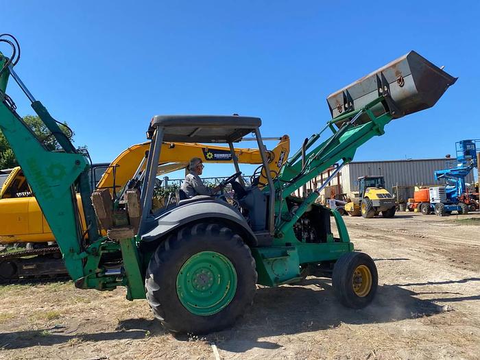Used 1999 NEW HOLLAND 555E - BACKHOES