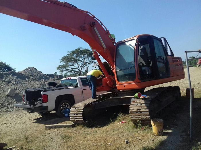 Used 2012 DOOSAN DX225LC - EXCAVATORS