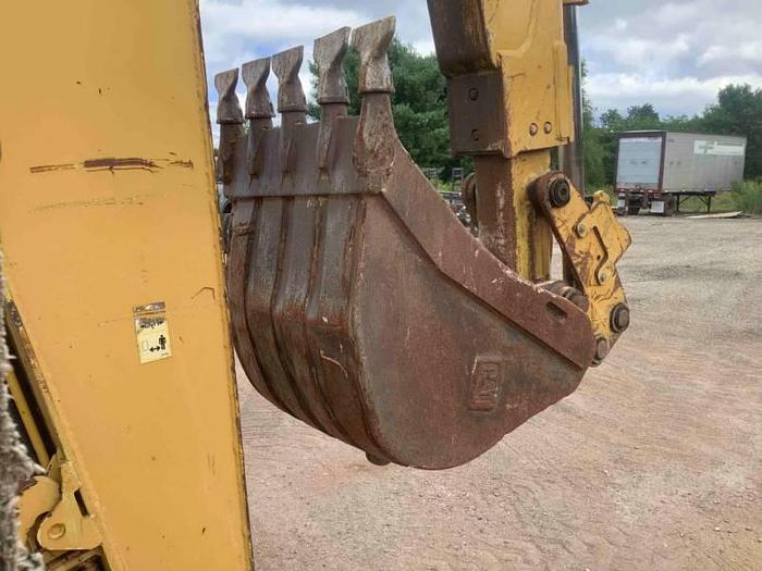 Used 2002 CATERPILLAR 420D - BACKHOES