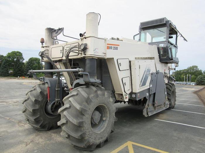 Used 2011 WIRTGEN WR2500S - PAVING EQUIPMENT