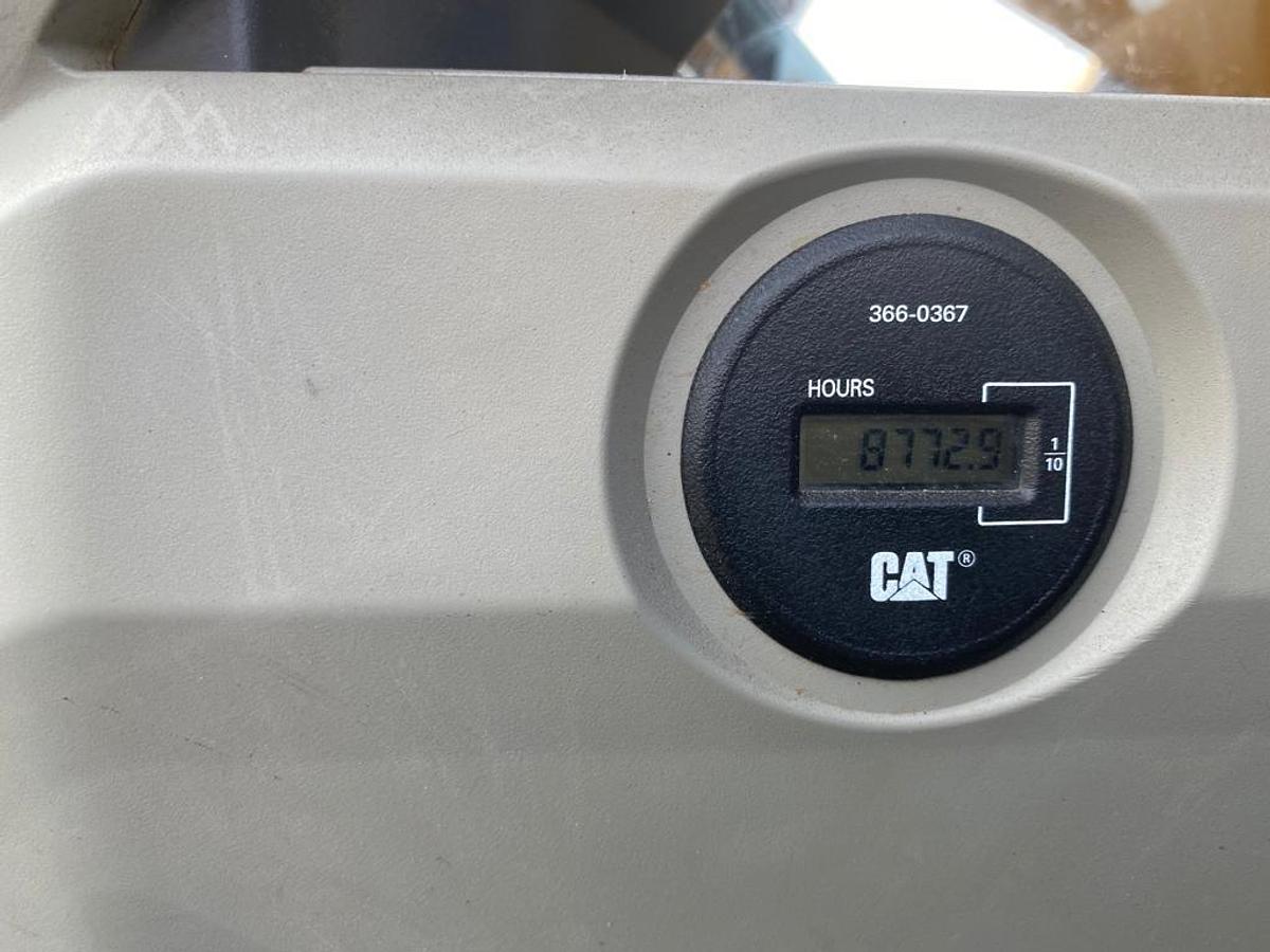 Used 2013 CATERPILLAR 320E