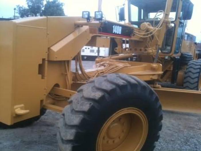Used 1997 CATERPILLAR 140H - MOTOR GRADERS