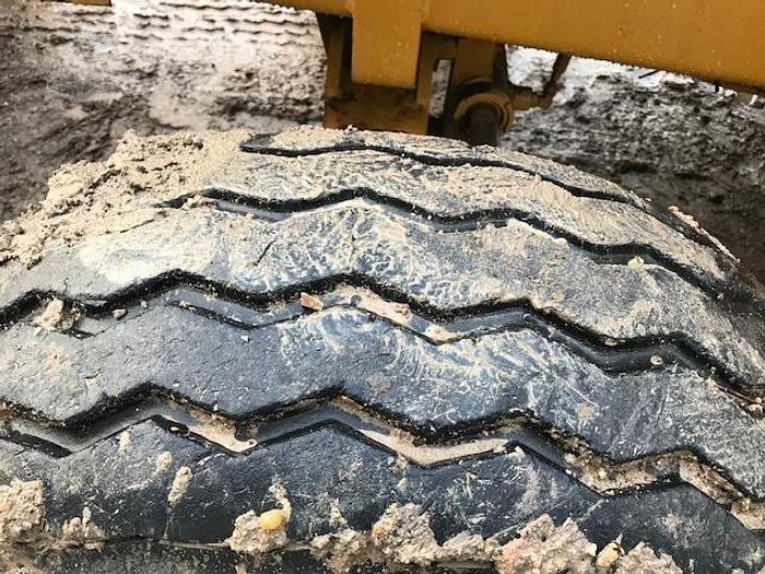 Used CATERPILLAR 416B - BACKHOES