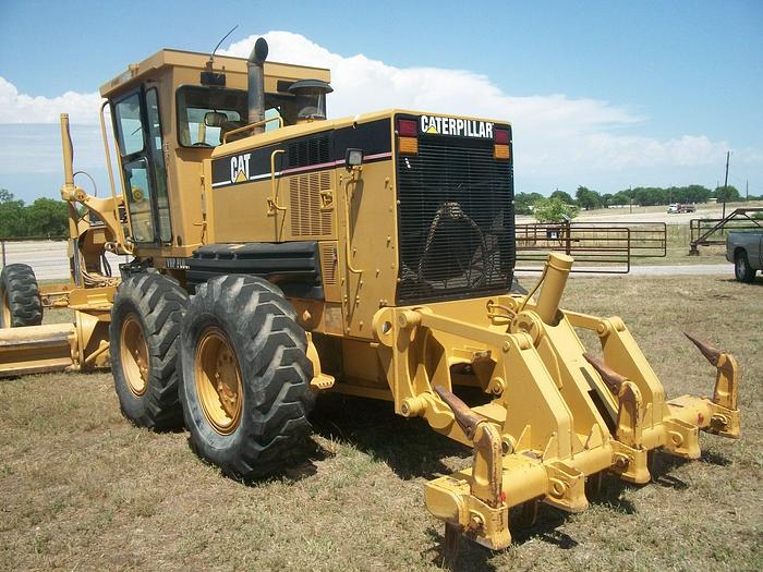 Used 1997 CATERPILLAR 140H - MOTOR GRADERS
