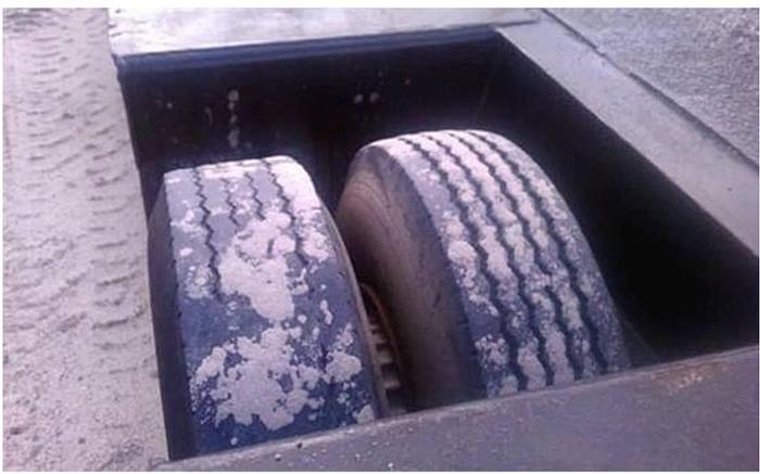 Used 1979 HYSTER TRI-AXLE - LOWBOYS