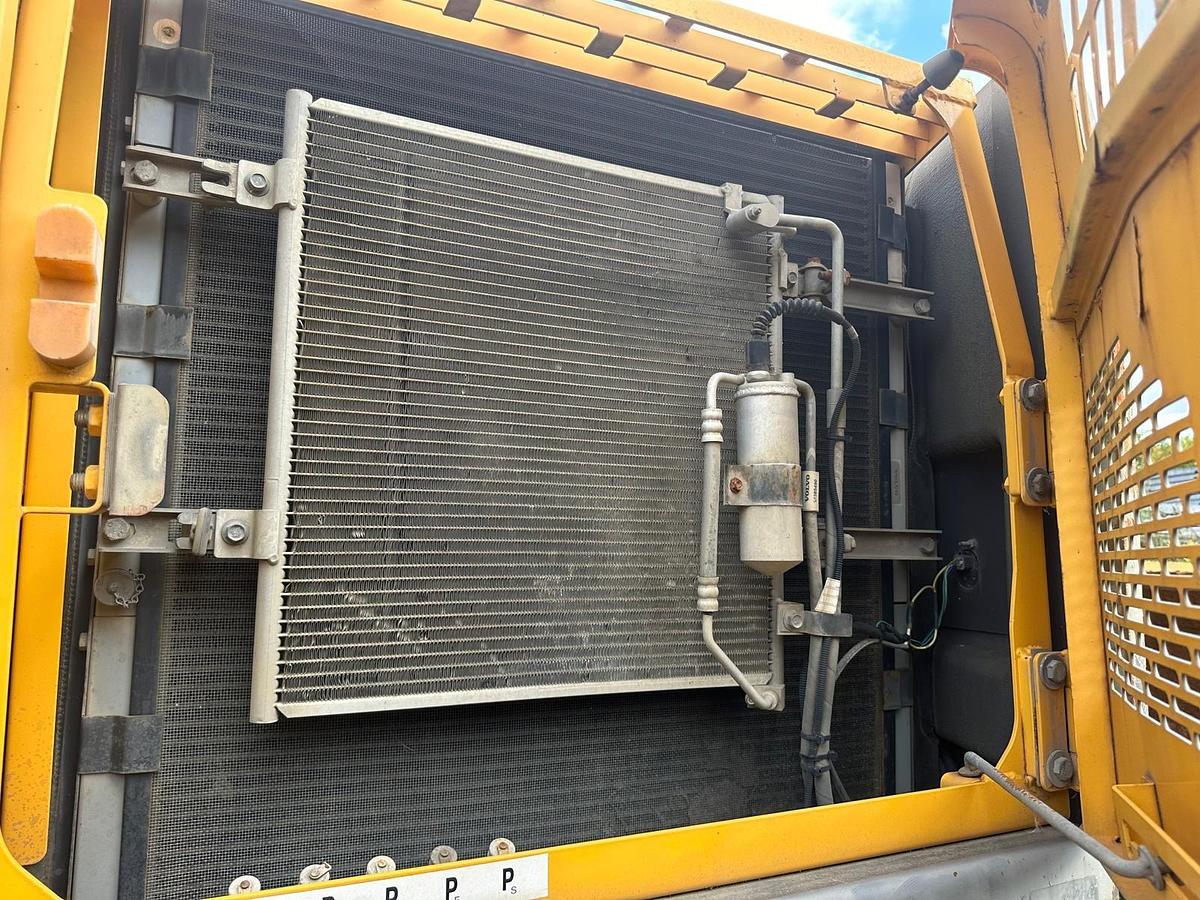 Used 2007 VOLVO EW180C - EXCAVATORS