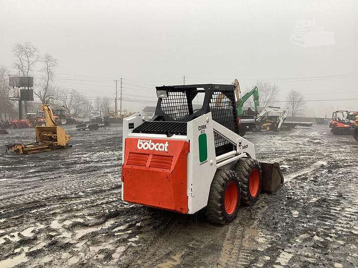 Used 1988 BOBCAT 631 - SKID STEER LOADERS