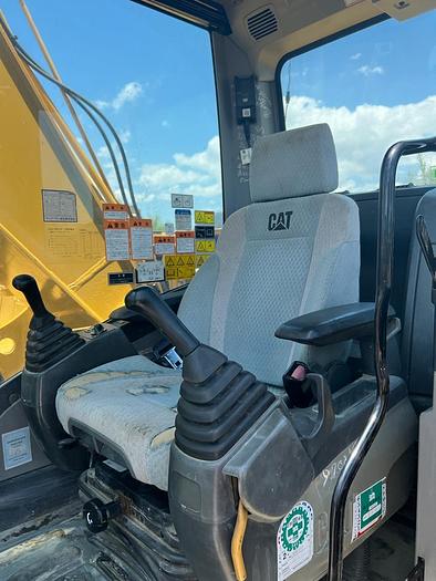 Used 2011 CATERPILLAR 320D - EXCAVATORS