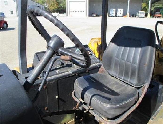 Used 1985 JOHN DEERE 410B - BACKHOES