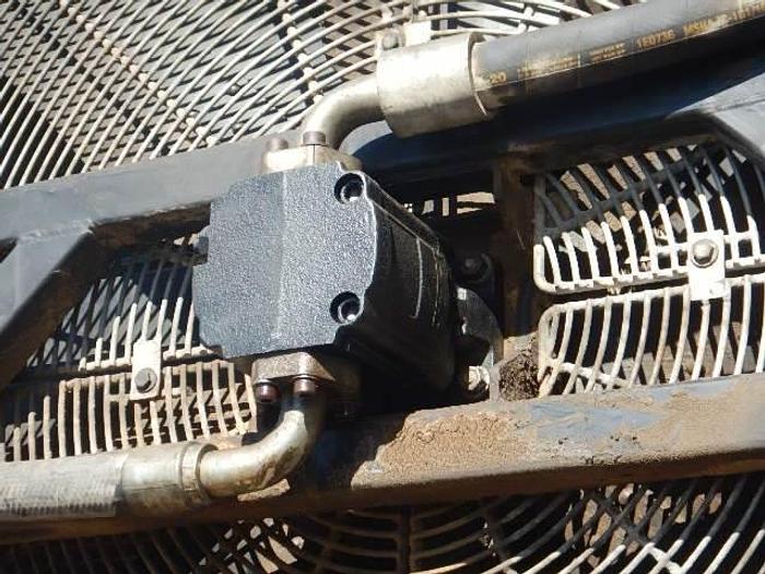 Used 2011 CATERPILLAR PM201(COLD PLANER) - PAVING EQUIPMENT