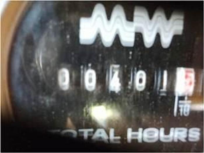 Used 1990 JOHN DEERE 570B - MOTOR GRADERS