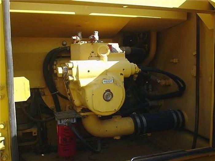 Used 2001 KOMATSU PC200LC6 - EXCAVATORS