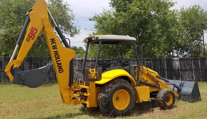 Used 2007 NEW HOLLAND B95B - BACKHOES