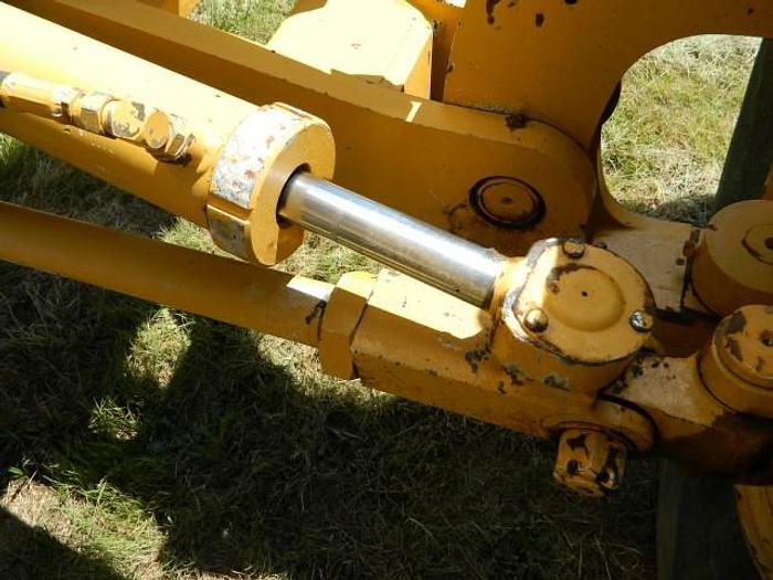 Used CHAMPION 710A - MOTOR GRADERS