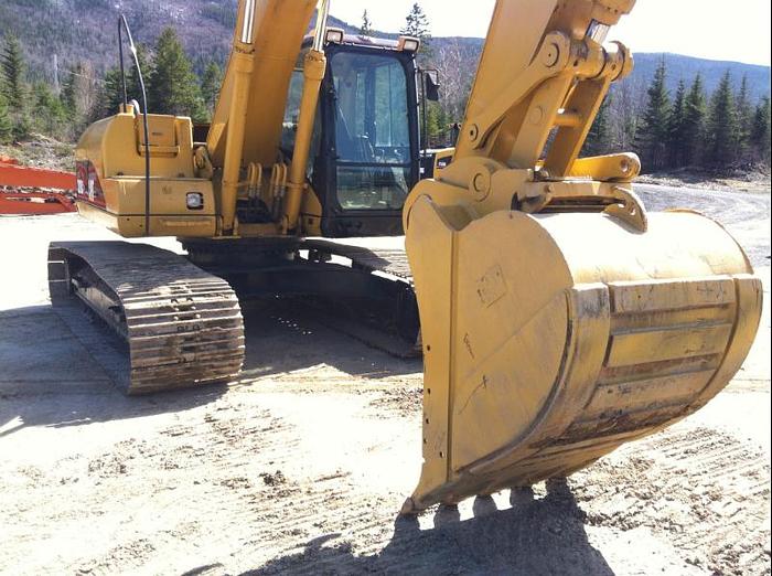 Used CATERPILLAR 320C - EXCAVATORS