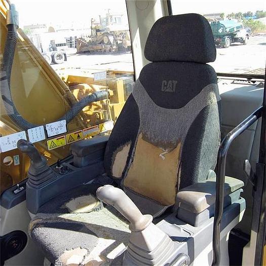 Used 2006 CATERPILLAR 320CL - EXCAVATORS