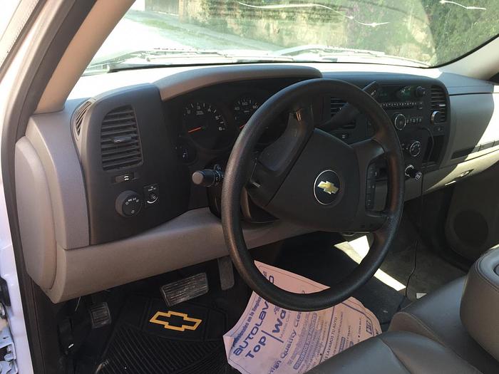 Used 2013 CHEVROLET SILVERADO - TRUCK