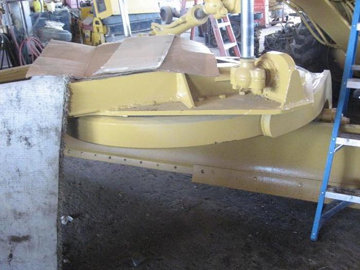 Used 1974 CATERPILLAR 12G - MOTOR GRADERS