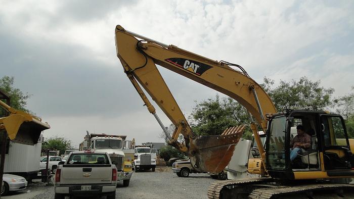 Used 2006 CATERPILLAR 320CL - EXCAVATORS