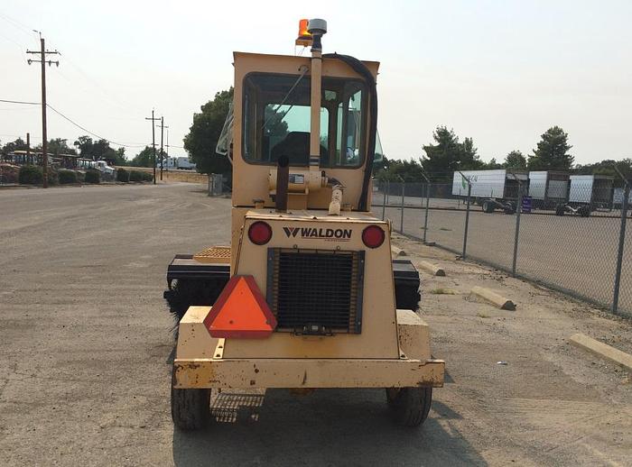 Used 2002 WALDON SM-250 - SWEEPER