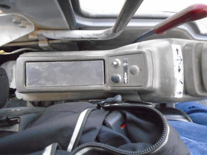 Used 1995 JOHN DEERE 490E - EXCAVATORS