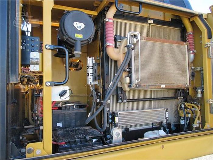 Used 2013 CATERPILLAR 320E - EXCAVATORS