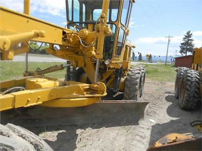 Used 1974 CATERPILLAR 12G - MOTOR GRADERS