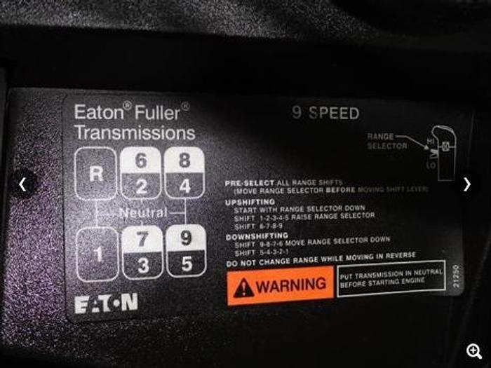 Used 2002 INTERNATIONAL 8100 - WATER TANK & WATER TRUCK