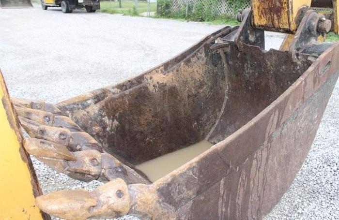 Used 2005 CATERPILLAR 416D - BACKHOES