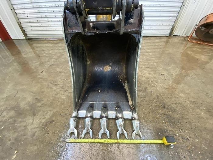 Used 2012 CATERPILLAR 420F - BACKHOES