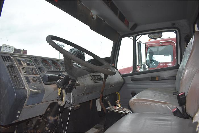 Used 1999 FREIGHTLINER FL70  - DUMP TRUCK