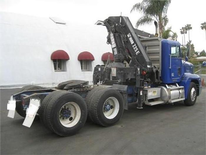 Used 1994 HIAB 225E-4 - KNUCKLEBOOM