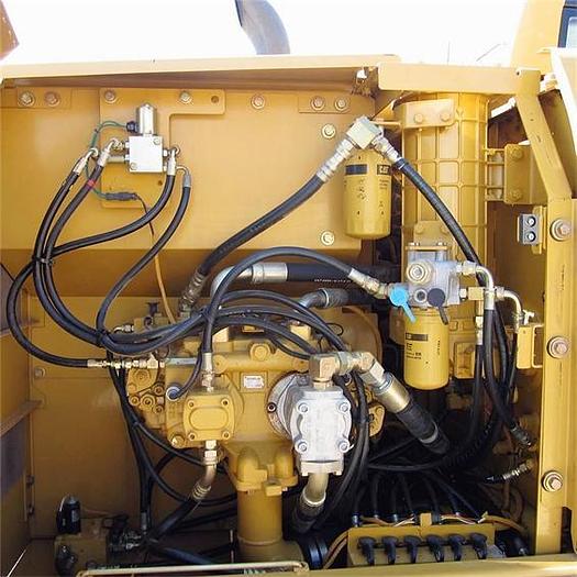 Used 2006 CATERPILLAR 320CL - EXCAVATORS