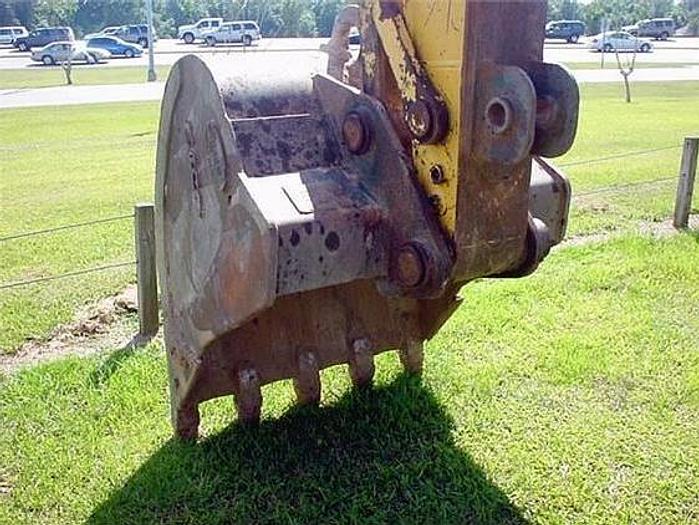 Used 2001 KOMATSU PC200LC6 - EXCAVATORS