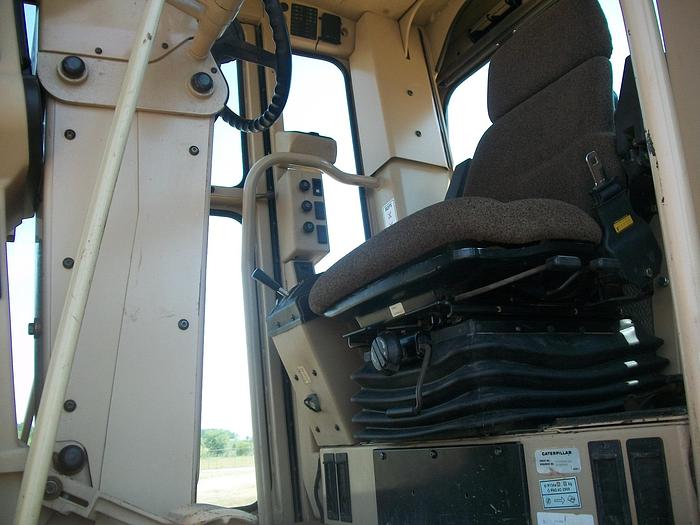 Used 1997 CATERPILLAR 140H - MOTOR GRADERS